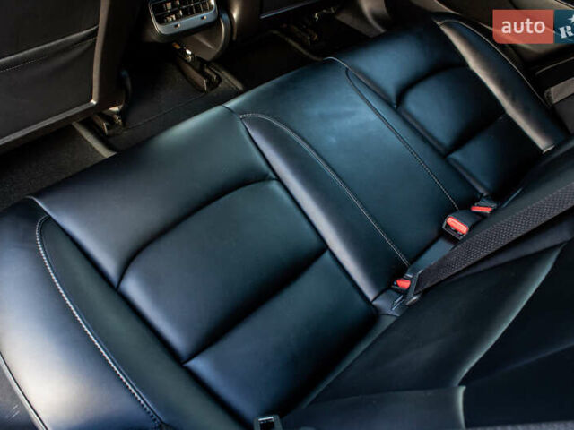 Білий Тесла Модель 3, об'ємом двигуна 0 л та пробігом 146 тис. км за 17500 $, фото 41 на Automoto.ua