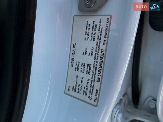 Белый Тесла Модель 3, объемом двигателя 0 л и пробегом 45 тыс. км за 17700 $, фото 26 на Automoto.ua