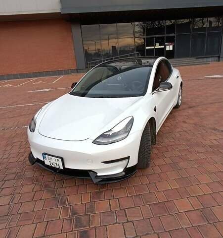Белый Тесла Модель 3, объемом двигателя 0 л и пробегом 143 тыс. км за 16000 $, фото 6 на Automoto.ua