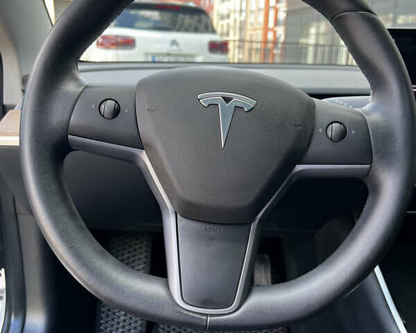 Белый Тесла Модель 3, объемом двигателя 0 л и пробегом 71 тыс. км за 22700 $, фото 19 на Automoto.ua