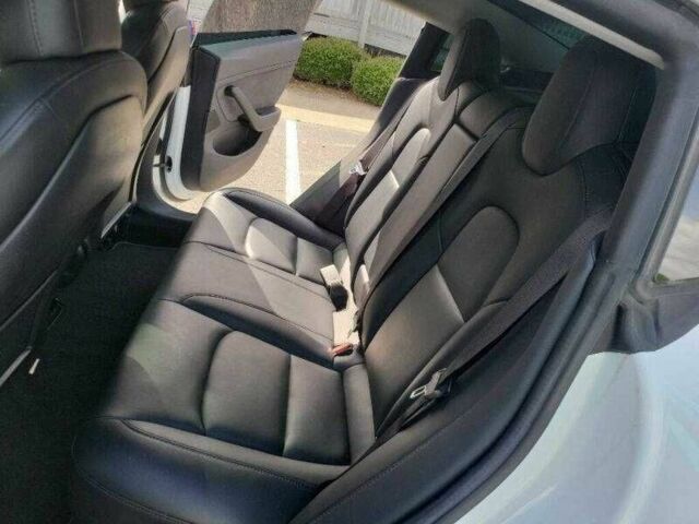 Білий Тесла Модель 3, об'ємом двигуна 0 л та пробігом 49 тис. км за 8300 $, фото 11 на Automoto.ua