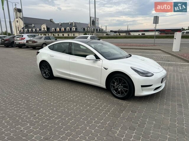 Белый Тесла Модель 3, объемом двигателя 0 л и пробегом 107 тыс. км за 15999 $, фото 4 на Automoto.ua
