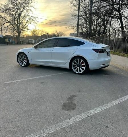 Білий Тесла Модель 3, об'ємом двигуна 0 л та пробігом 158 тис. км за 20000 $, фото 5 на Automoto.ua