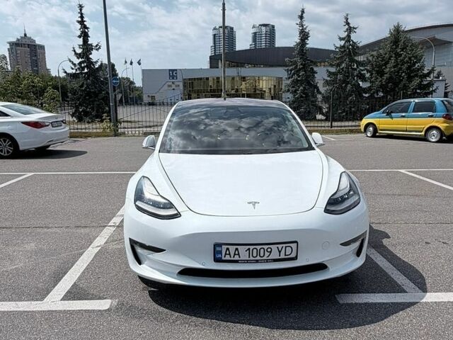 Білий Тесла Модель 3, об'ємом двигуна 0 л та пробігом 137 тис. км за 17900 $, фото 10 на Automoto.ua