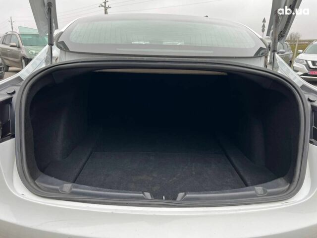 Білий Тесла Модель 3, об'ємом двигуна 0 л та пробігом 203 тис. км за 12000 $, фото 36 на Automoto.ua