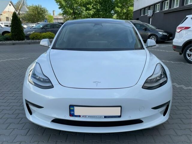 Білий Тесла Модель 3, об'ємом двигуна 0 л та пробігом 66 тис. км за 15900 $, фото 2 на Automoto.ua