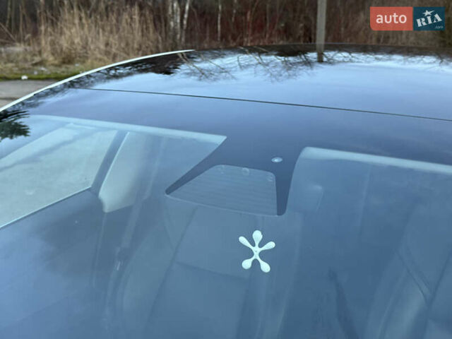 Белый Тесла Модель 3, объемом двигателя 0 л и пробегом 139 тыс. км за 17750 $, фото 17 на Automoto.ua