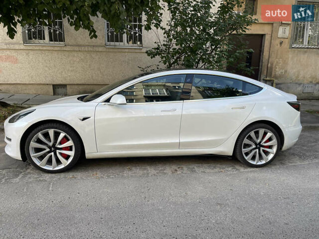 Білий Тесла Модель 3, об'ємом двигуна 0 л та пробігом 101 тис. км за 22500 $, фото 31 на Automoto.ua