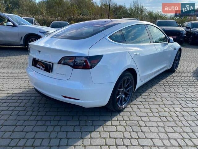 Белый Тесла Модель 3, объемом двигателя 0 л и пробегом 177 тыс. км за 17500 $, фото 6 на Automoto.ua