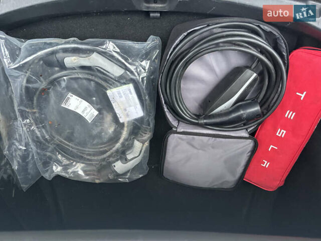 Білий Тесла Модель 3, об'ємом двигуна 0 л та пробігом 208 тис. км за 16500 $, фото 15 на Automoto.ua