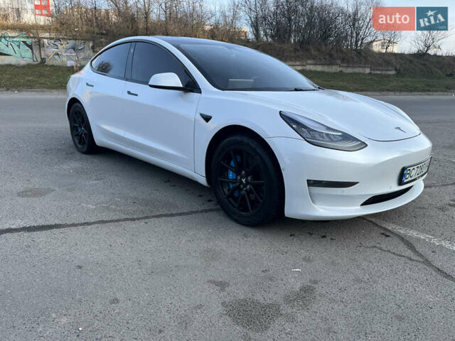 Белый Тесла Модель 3, объемом двигателя 0 л и пробегом 101 тыс. км за 18400 $, фото 8 на Automoto.ua
