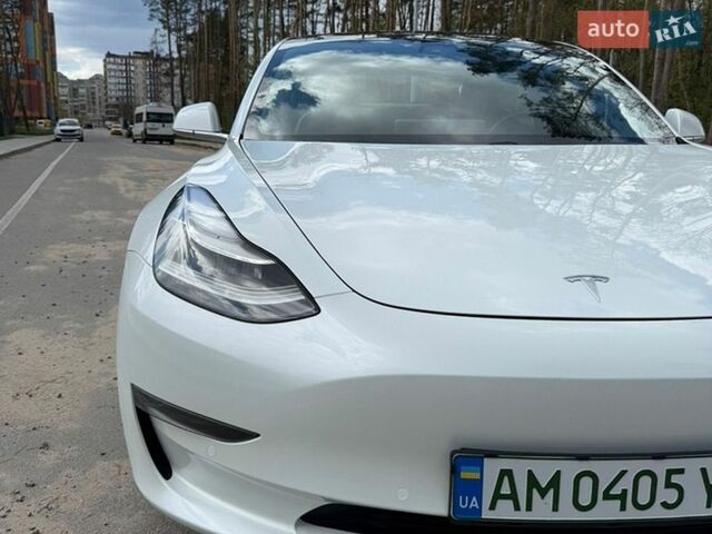 Белый Тесла Модель 3, объемом двигателя 0 л и пробегом 128 тыс. км за 18199 $, фото 21 на Automoto.ua