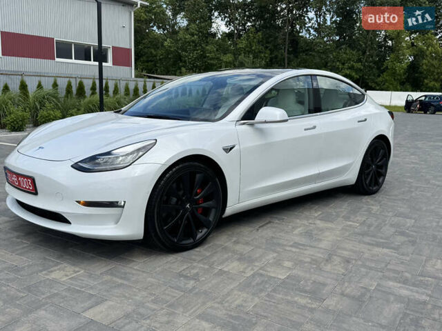 Белый Тесла Модель 3, объемом двигателя 0 л и пробегом 107 тыс. км за 19500 $, фото 17 на Automoto.ua