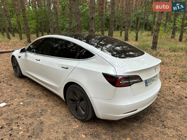Білий Тесла Модель 3, об'ємом двигуна 0 л та пробігом 140 тис. км за 17999 $, фото 7 на Automoto.ua