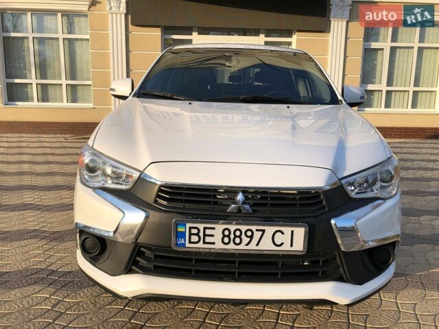 Белый Тесла Модель 3, объемом двигателя 0 л и пробегом 152 тыс. км за 15046 $, фото 2 на Automoto.ua