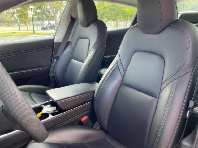 Білий Тесла Модель 3, об'ємом двигуна 0 л та пробігом 32 тис. км за 6100 $, фото 7 на Automoto.ua