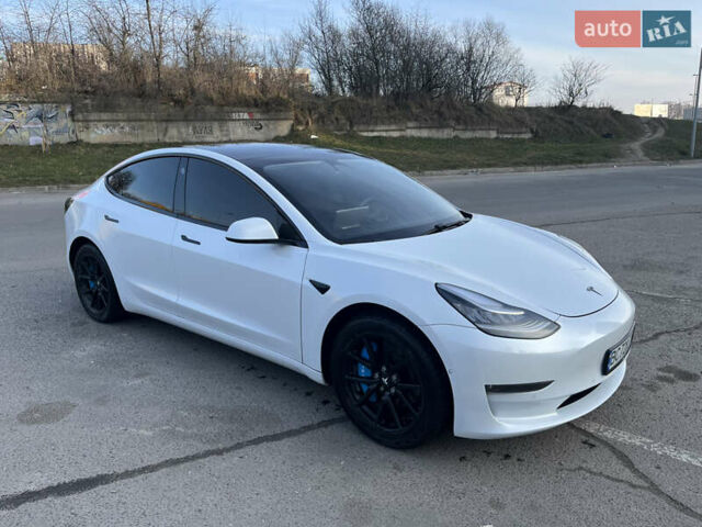 Белый Тесла Модель 3, объемом двигателя 0 л и пробегом 101 тыс. км за 18400 $, фото 9 на Automoto.ua