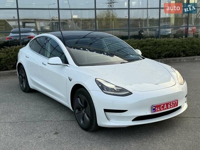 Белый Тесла Модель 3, объемом двигателя 0 л и пробегом 199 тыс. км за 16600 $, фото 3 на Automoto.ua