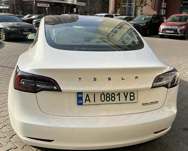 Білий Тесла Модель 3, об'ємом двигуна 0 л та пробігом 59 тис. км за 19200 $, фото 9 на Automoto.ua