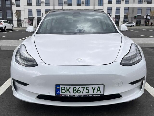 Белый Тесла Модель 3, объемом двигателя 0 л и пробегом 112 тыс. км за 16900 $, фото 5 на Automoto.ua
