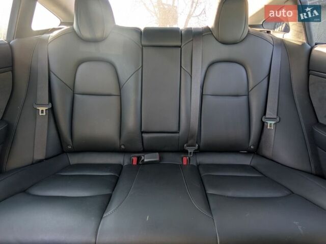 Белый Тесла Модель 3, объемом двигателя 0 л и пробегом 120 тыс. км за 19800 $, фото 31 на Automoto.ua