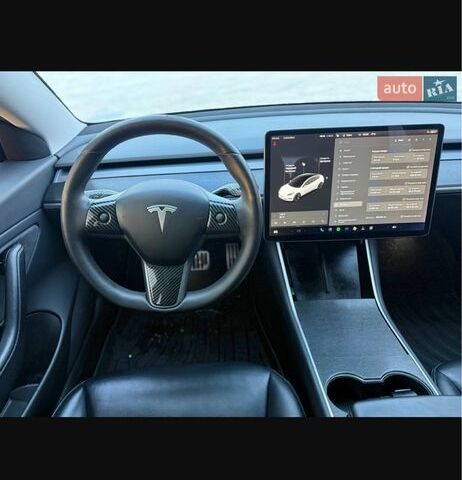 Белый Тесла Модель 3, объемом двигателя 0 л и пробегом 194 тыс. км за 18000 $, фото 7 на Automoto.ua