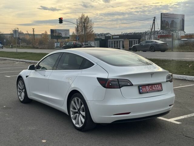 Белый Тесла Модель 3, объемом двигателя 0 л и пробегом 166 тыс. км за 14400 $, фото 8 на Automoto.ua