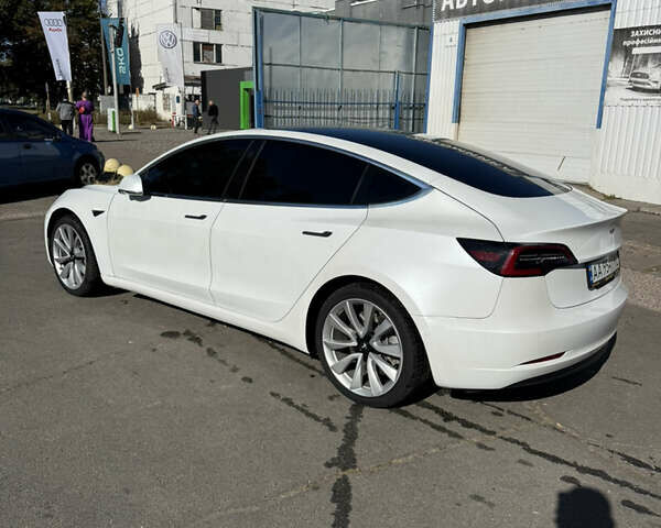 Белый Тесла Модель 3, объемом двигателя 0 л и пробегом 13 тыс. км за 18700 $, фото 21 на Automoto.ua