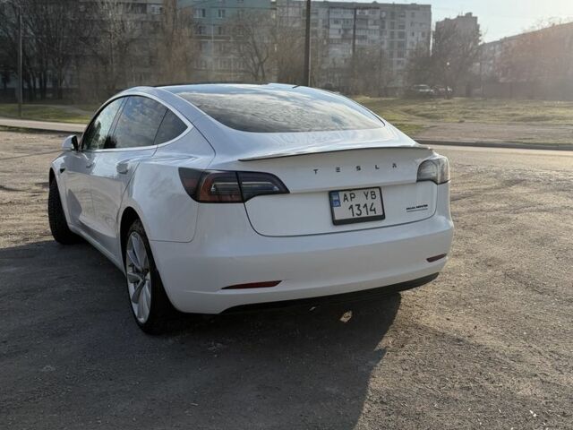 Білий Тесла Модель 3, об'ємом двигуна 0 л та пробігом 120 тис. км за 15500 $, фото 1 на Automoto.ua