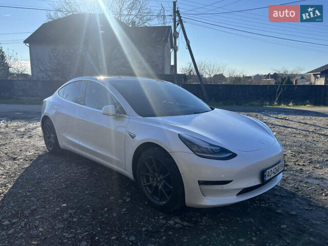 Белый Тесла Модель 3, объемом двигателя 0 л и пробегом 150 тыс. км за 18200 $, фото 7 на Automoto.ua
