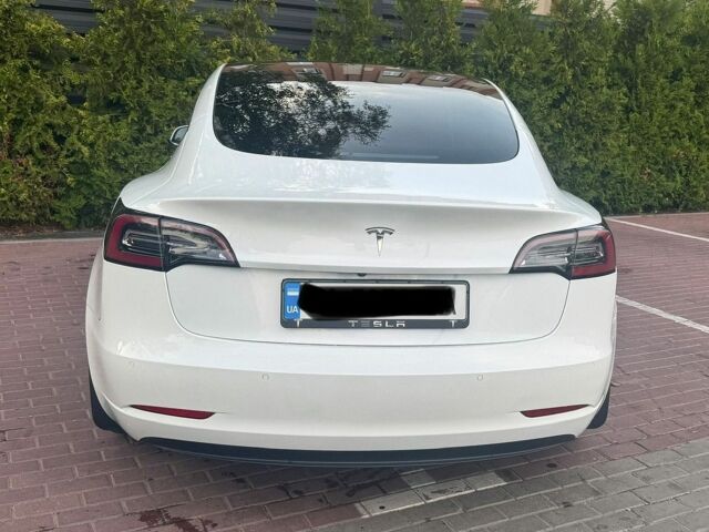 Белый Тесла Модель 3, объемом двигателя 0 л и пробегом 95 тыс. км за 15500 $, фото 11 на Automoto.ua