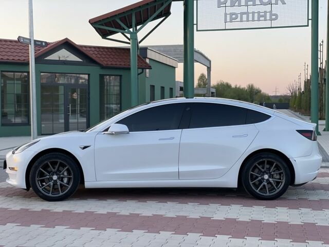 Белый Тесла Модель 3, объемом двигателя 0 л и пробегом 118 тыс. км за 14800 $, фото 2 на Automoto.ua