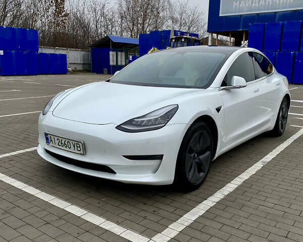 Белый Тесла Модель 3, объемом двигателя 0 л и пробегом 110 тыс. км за 17600 $, фото 12 на Automoto.ua
