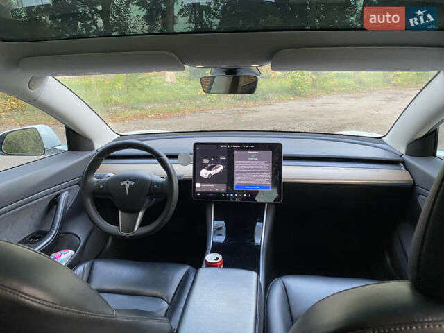 Білий Тесла Модель 3, об'ємом двигуна 0 л та пробігом 183 тис. км за 1400 $, фото 9 на Automoto.ua