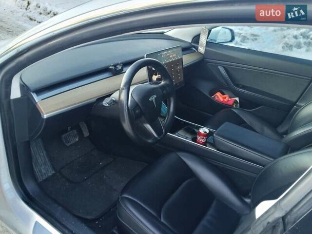 Білий Тесла Модель 3, об'ємом двигуна 0 л та пробігом 162 тис. км за 13950 $, фото 2 на Automoto.ua