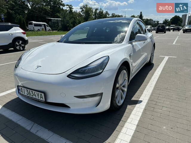 Белый Тесла Модель 3, объемом двигателя 0 л и пробегом 142 тыс. км за 25850 $, фото 1 на Automoto.ua