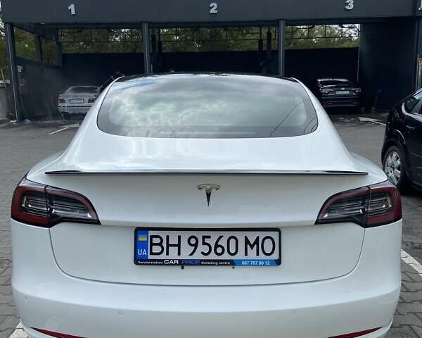 Білий Тесла Модель 3, об'ємом двигуна 0 л та пробігом 28 тис. км за 22000 $, фото 5 на Automoto.ua