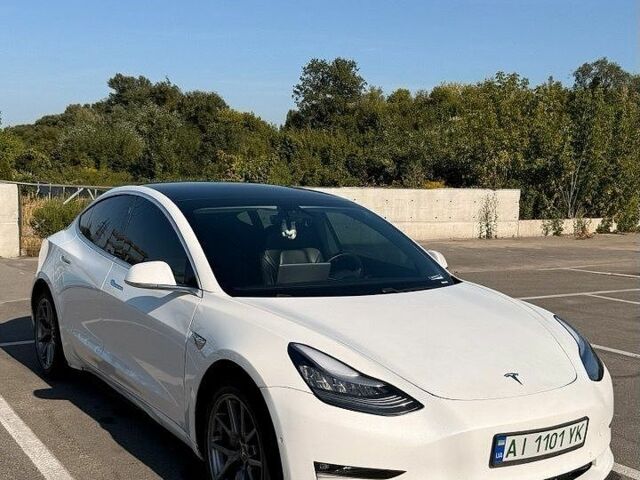 Білий Тесла Модель 3, об'ємом двигуна 0 л та пробігом 132 тис. км за 16000 $, фото 1 на Automoto.ua