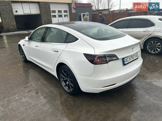 Білий Тесла Модель 3, об'ємом двигуна 0 л та пробігом 140 тис. км за 15700 $, фото 4 на Automoto.ua
