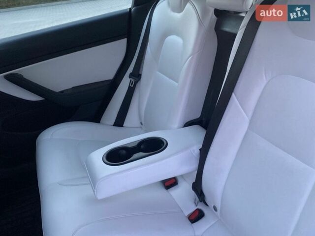 Білий Тесла Модель 3, об'ємом двигуна 0 л та пробігом 236 тис. км за 14300 $, фото 13 на Automoto.ua