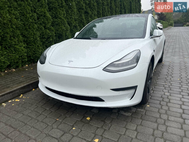 Білий Тесла Модель 3, об'ємом двигуна 0 л та пробігом 103 тис. км за 15000 $, фото 2 на Automoto.ua