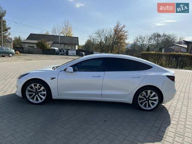 Белый Тесла Модель 3, объемом двигателя 0 л и пробегом 144 тыс. км за 15800 $, фото 2 на Automoto.ua