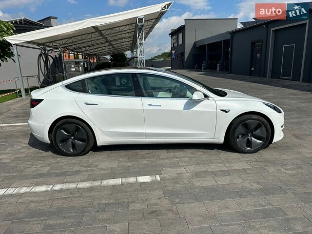 Білий Тесла Модель 3, об'ємом двигуна 0 л та пробігом 108 тис. км за 17500 $, фото 12 на Automoto.ua
