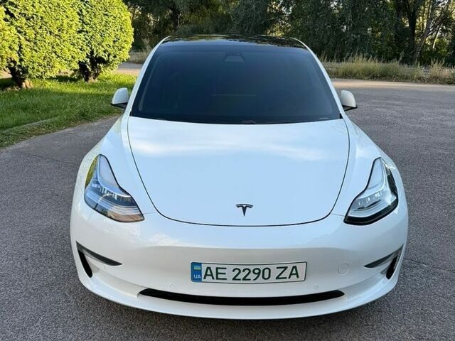 Белый Тесла Модель 3, объемом двигателя 0 л и пробегом 160 тыс. км за 18500 $, фото 20 на Automoto.ua