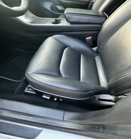 Білий Тесла Модель 3, об'ємом двигуна 0 л та пробігом 158 тис. км за 20000 $, фото 9 на Automoto.ua