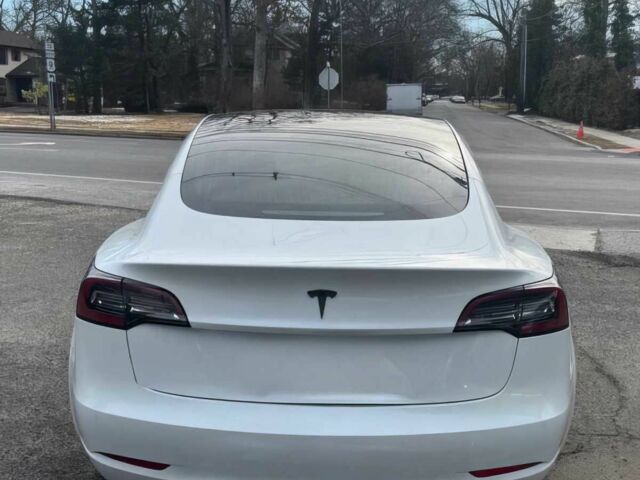 Білий Тесла Модель 3, об'ємом двигуна 0 л та пробігом 38 тис. км за 10000 $, фото 5 на Automoto.ua