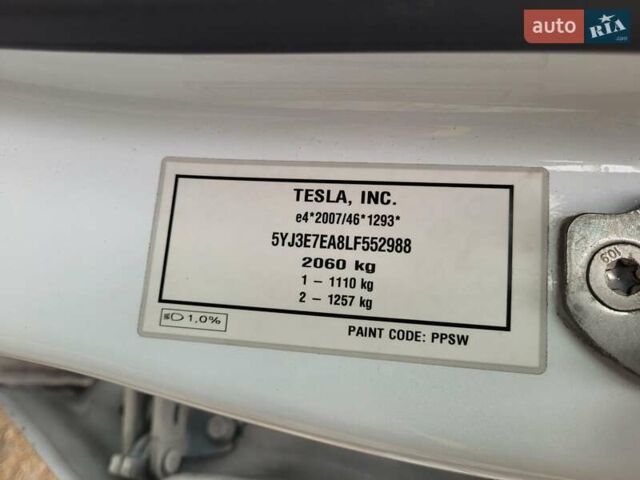 Белый Тесла Модель 3, объемом двигателя 0 л и пробегом 128 тыс. км за 18000 $, фото 8 на Automoto.ua