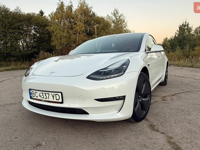 Белый Тесла Модель 3, объемом двигателя 0 л и пробегом 154 тыс. км за 16650 $, фото 16 на Automoto.ua