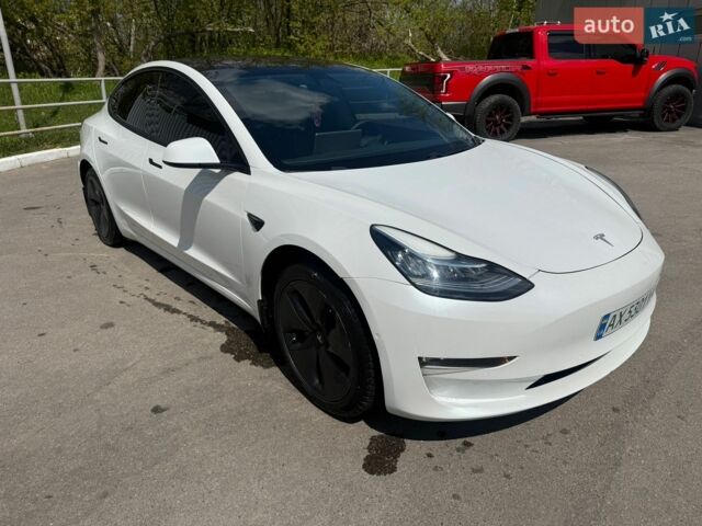 Белый Тесла Модель 3, объемом двигателя 0 л и пробегом 202 тыс. км за 14500 $, фото 5 на Automoto.ua