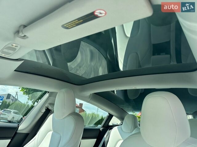 Білий Тесла Модель 3, об'ємом двигуна 0 л та пробігом 108 тис. км за 17500 $, фото 33 на Automoto.ua